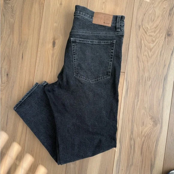 Men's Madewell Vintage Taper Black Jeans - Picture 2 of 7